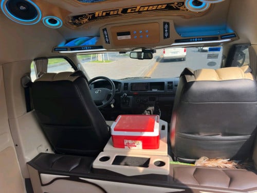 Hiace019