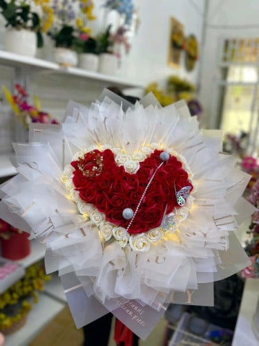 បាច់ផ្កា កុលាបមូល