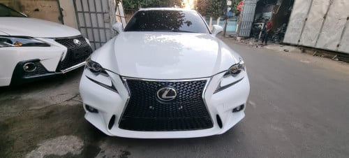 Lexus IS 200T S PORT