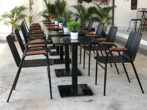 ឈុតតុកាហ្វេ តុជើងតាន់
