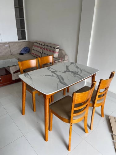 Dining set with beautiful color