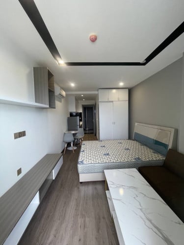 Studio near outres o5