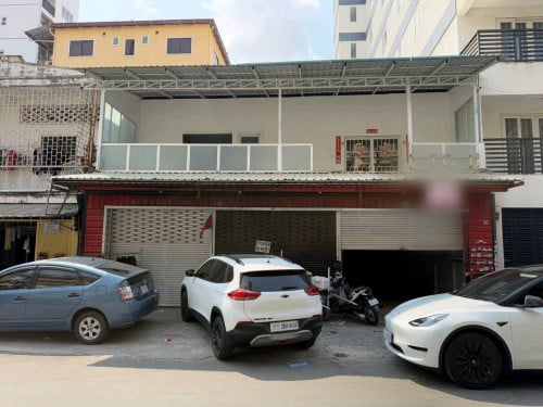 ផ្ទះលក់នៅម្ដុំគីរីរម្យ