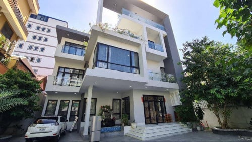 វីឡាស្អាត​ លក់​ ទីតាំងនៅជិត្សារទួលទំពូង