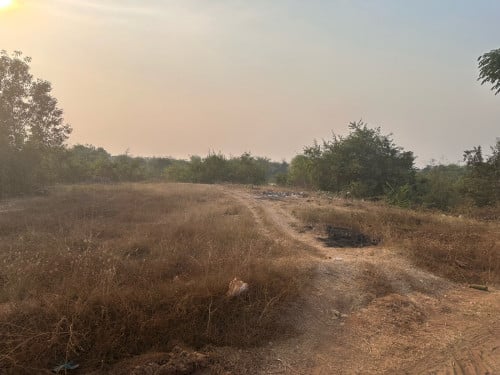 ដីលក់នៅទីប្រជុំជនកណ្តាលទីរួមខេត្ត ក្បែរសាលាខេត្តព្រះវិហារ