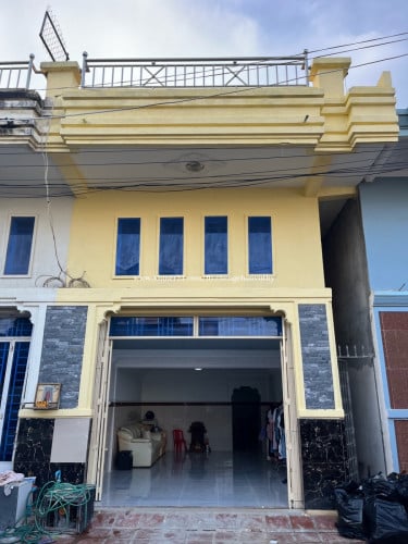 លក់ផ្ទះមុខព្រលានពោធ៍ចិនតុង