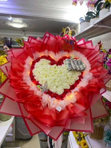 បាច់ផ្កាមូល 40$