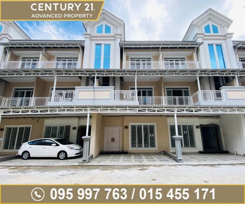 🏘 វីឡាកូនកាត់ (LA) ក្នុងបុរី ហាយធិចតាងៅ(និរោធ) ​ត្រូវការលក់បន្ទាន់ខ្លាំង