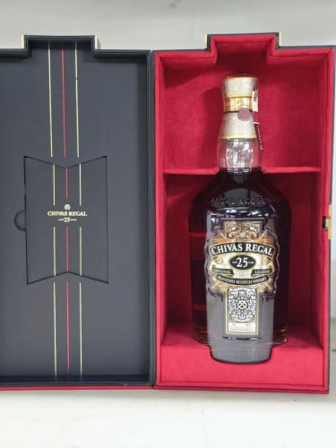 Chivas Regal 25y ខូចប្រអប់  75cl 40% CL