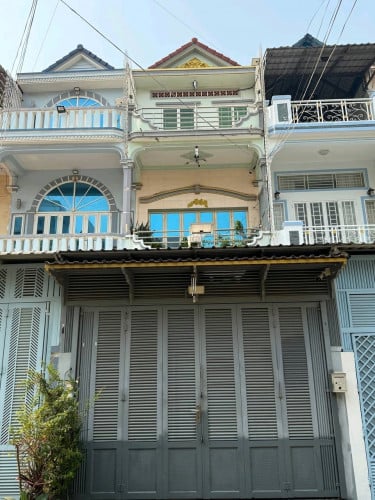 ផ្ទះលក់ក្រោមតម្លៃទីផ្សារ