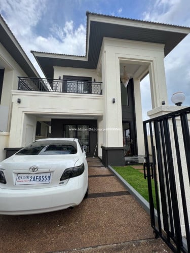 បុរី amory 6A Villa queen