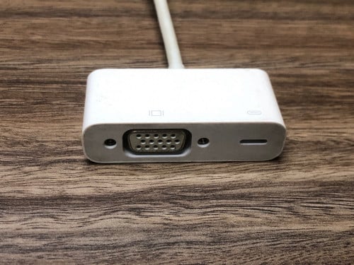 Apple Original Lightning to VGA Adaptor for iPhone/iPad