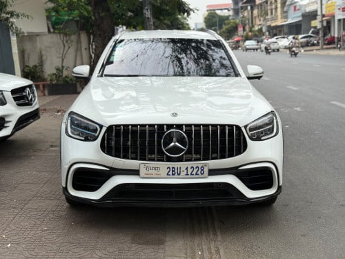Mercedes GLC300 UpGLC 63