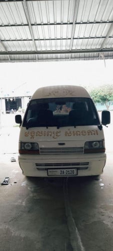 Hiace 92 ស្តាំ សាច់ដែក ស្អាត ម៉ាសុីន ម៉ាសុត ប្រាដូ ម៉ាសុីនត្រជាក់រងា