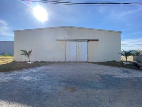 ឃ្លាំងជួលនៅជិតតំបន់សេដ្ឋកិច្ចពិសេស ផ្លូវជាតិលេខ4