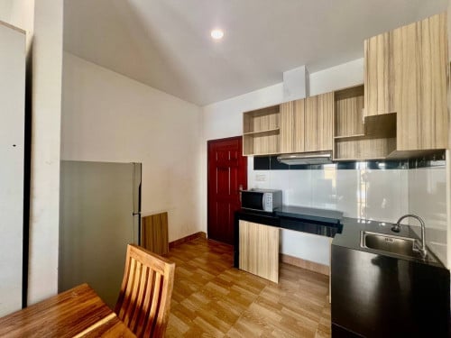 Studio room for rent