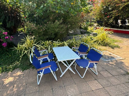 ឈុតតុកៅអីជើងបត់