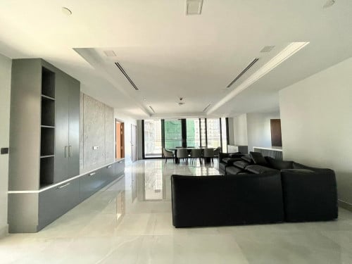 🏢 Luxurious 3-Bedroom Apartment for Rent BKK I