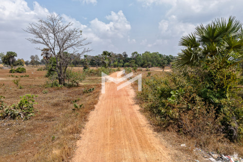 ដី #សម្រាប់លក់ ភូមិគន្ធាំ ឃុំវាលពន់ ស្រុកថ្ពង ខេត្តកំពង់ស្ពឺ