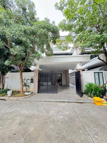 Twin Villa for Rent – Borey Peng Huoth Boeung Snor