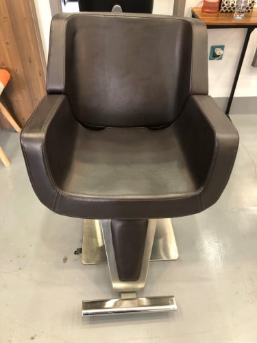 កៅអី សាឡន