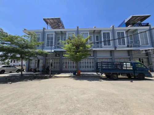 ផ្ទះលក់បុរីឡាយគង់598 E0+E1