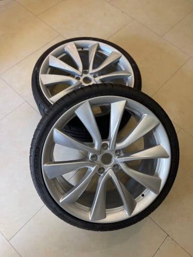 TESLA MODEL 3 REAR RIMS