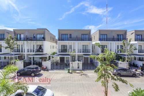 Twin Villa For Rent In Chankiri - Urbanland - 双拼别墅出租 | Borey Chankiri - 城市土地