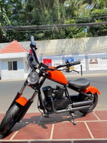 ម៉ូតូប្រេីថ្ម