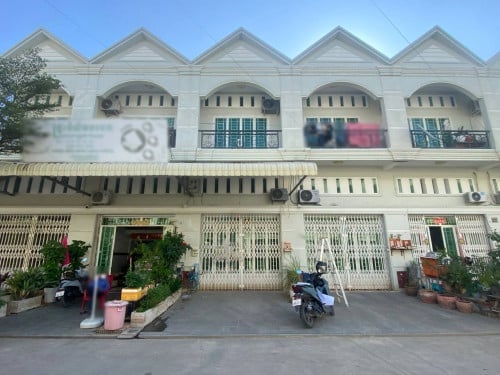 ផ្ទះសម្រាប់លក់ នៅបុរីហេងឃាង | House for sale at Borey Heng Kheang