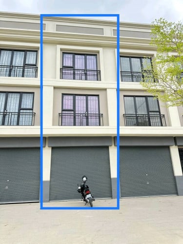 ផ្ទះលក់បន្ទាន់ លើផ្លូវរដ្ឋ២០ម៉ែត្រ (នៅជិតផ្សារឈូកវ៉ាII)