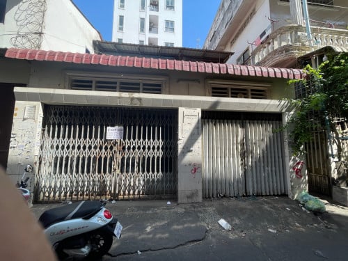 ផ្ទះ​លក់