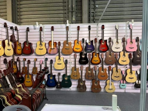 ហ្គីតា យូកូលេលេ ស្គរ អ័ក ព្យាណូ គ្រឿងផ្សំ