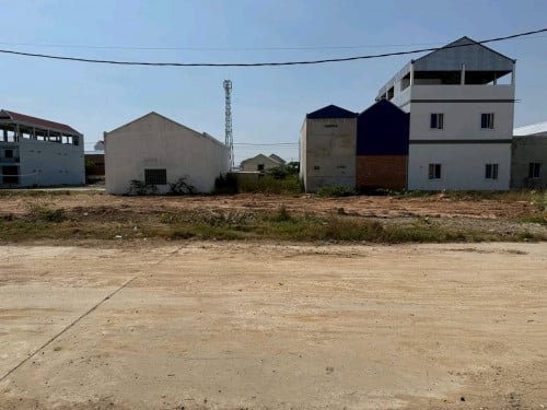 ដីលក់15x20 នៅឈូកវ៉ា1(ផ្លូវ16m)