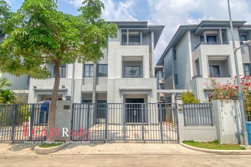 Twin Villa For Rent - 双拼别墅出租 |Chip Mong Land, Landmark 271