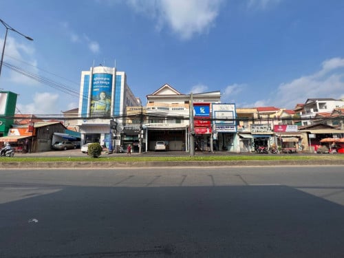 ផ្ទះជួល ឬស្សីកែវ