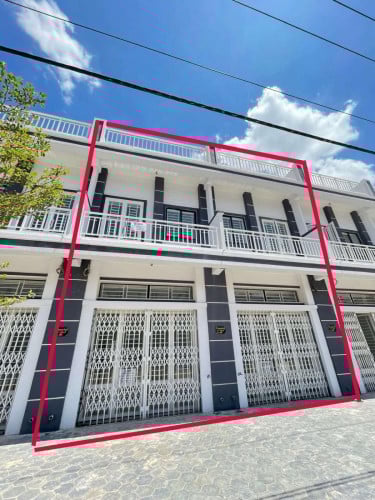 លក់ផ្ទះ2ល្វែងជាប់គ្នា1ល្វែង36500$ free កាត់ប្លង់ ទីតាំង បុរីឡេង ណាវ៉ាត់ត្រា ផ្លូវជាតិលេខ6A