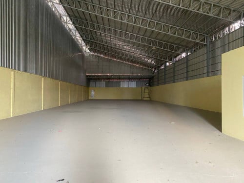 ឃ្លាំងសម្រាប់ជួលនៅ លើផ្លូវធំ ព្រៃស