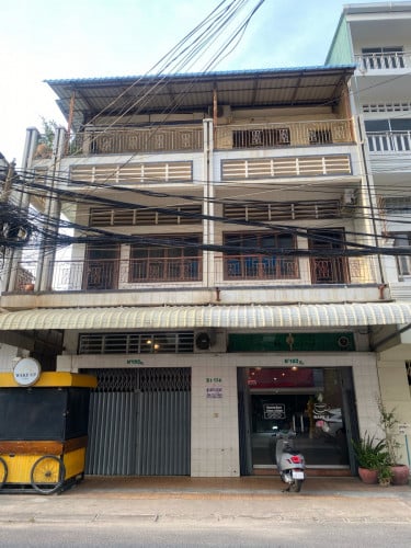 ផ្ទះជួល ឫលក់ ម្ដុំសាលាបាក់ទូក