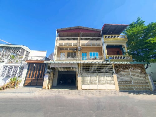 ផ្ទះ2ល្វែង នៅទួលគោក