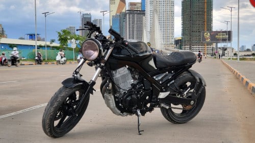 Moto café YAMAHA SRX 400cc