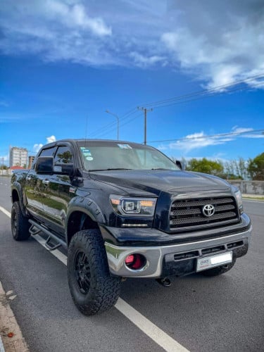 Pick up cars for rent in Sihanouk and Phnom Penh