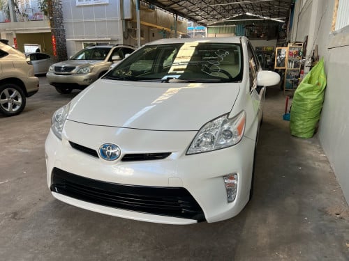 Toyota Prius 2013 option 3
