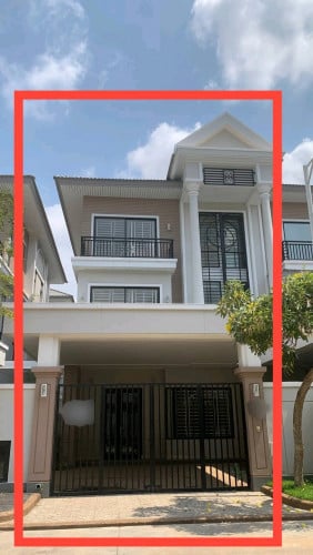 ផ្ទះវិឡាភ្លោះ សម្រាប់លក់នៅ បុរីប៉េងហួតបឹងស្នោ