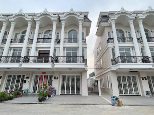 វីឡាកូនកាត់ (Tiara Link) សម្រាប់លក់ | Link villa (Tiara Link) For Sale