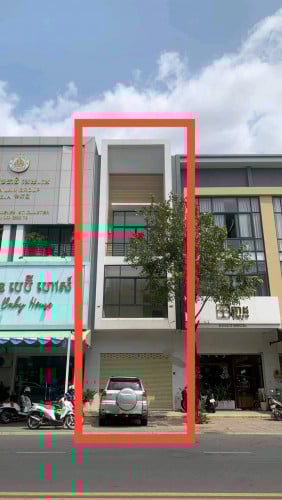 ផ្ទះល្វែងសម្រាប់ លក់ នៅបុរីប៉េងហួតបឹងស្នោ ( St Classter )