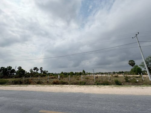 ⚡️ដីលក់បន្ទាន់នៅផ្លូវធំ​ ច្រកចូលភ្នំតាម៉ៅ ស្រុកបាទី ឃុំកណ្តឹង ខេត្តតាកែវ ​