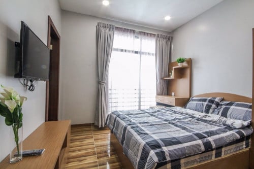 1 room 250$ , TTP