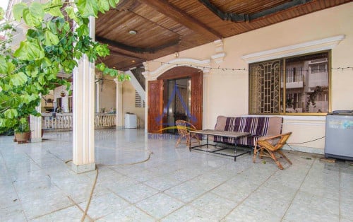 Big balcony 3 bedrooms with fully furnished for rent near Olympia mall