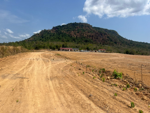 ដីប្លង់រឹង 48ហិចតា ជាប់ភ្នំ មានអូរ នៅជាប់រោចក្រស្វាយ កំពុងដំណើរការ